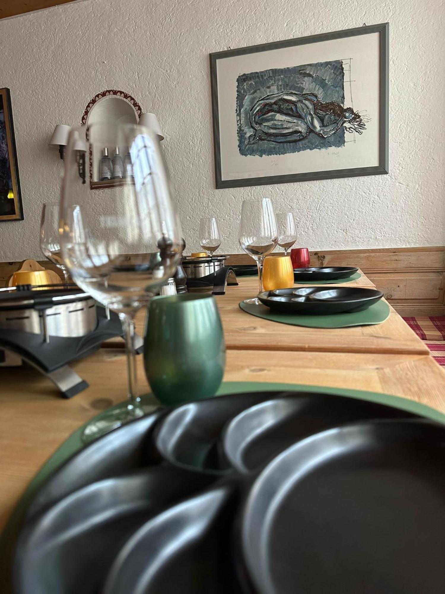 Poschiavo Suisse Hotel & Traditional Fondue Stube ภายนอก รูปภาพ