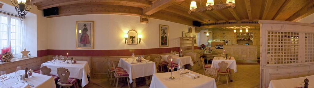 Poschiavo Suisse Hotel & Traditional Fondue Stube ภายนอก รูปภาพ